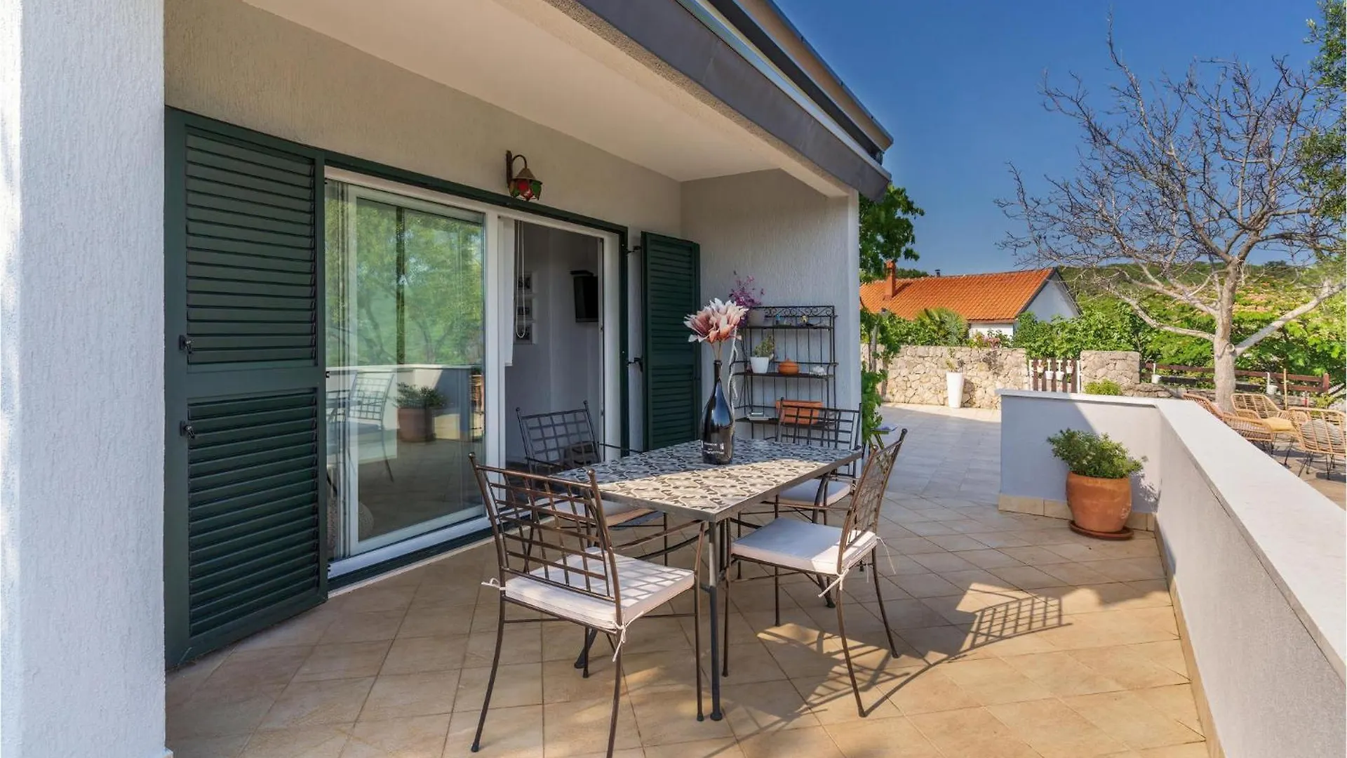 Nice Home In Kornic With House Sea View